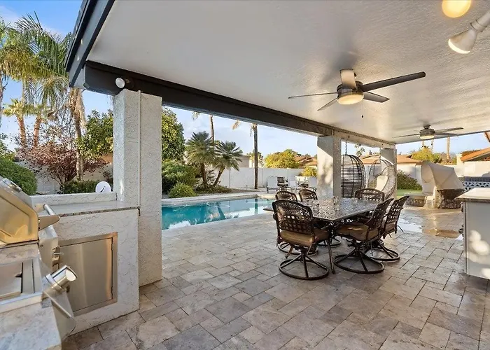 Beverly Charm- Private Pool - Mini Golf - Games Holiday home Phoenix