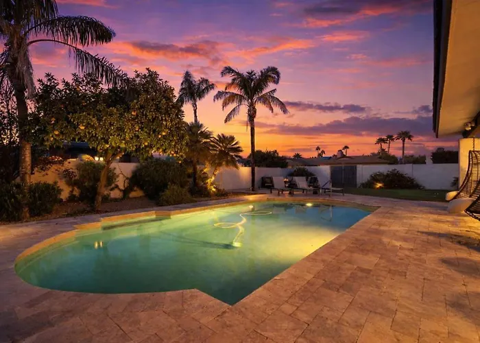 Beverly Charm- Private Pool - Mini Golf - Games Holiday home Phoenix